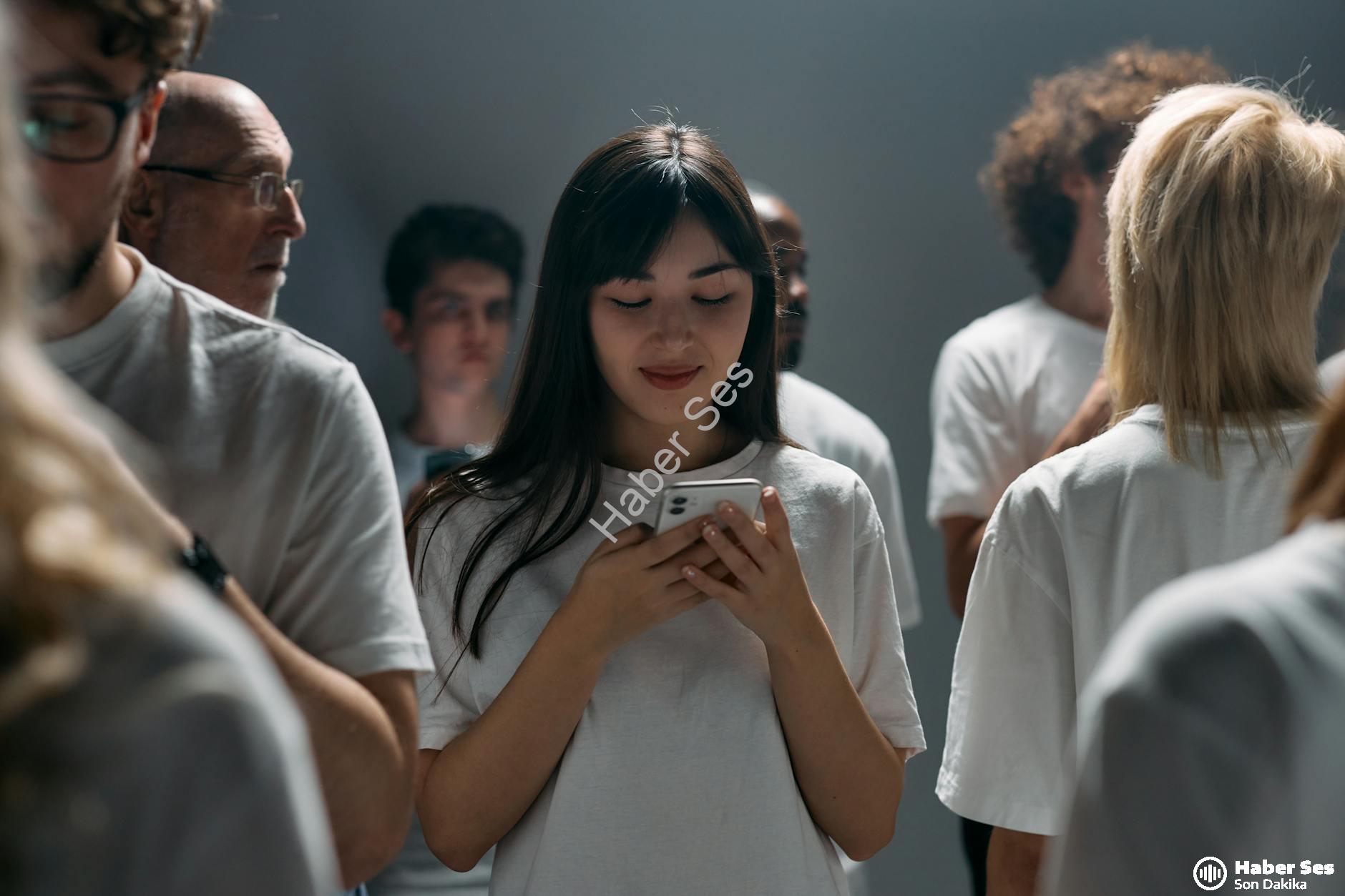 Uskudarbilgisayar.net: Teknoloji Bağımlılığı ve Gençlik