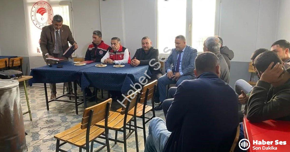 "Aydın’da Tarımın Nabzı Sahada Tutuluyor: 17 İlçede Dev Çıkarma" başlıklı haber için fotorealistik,